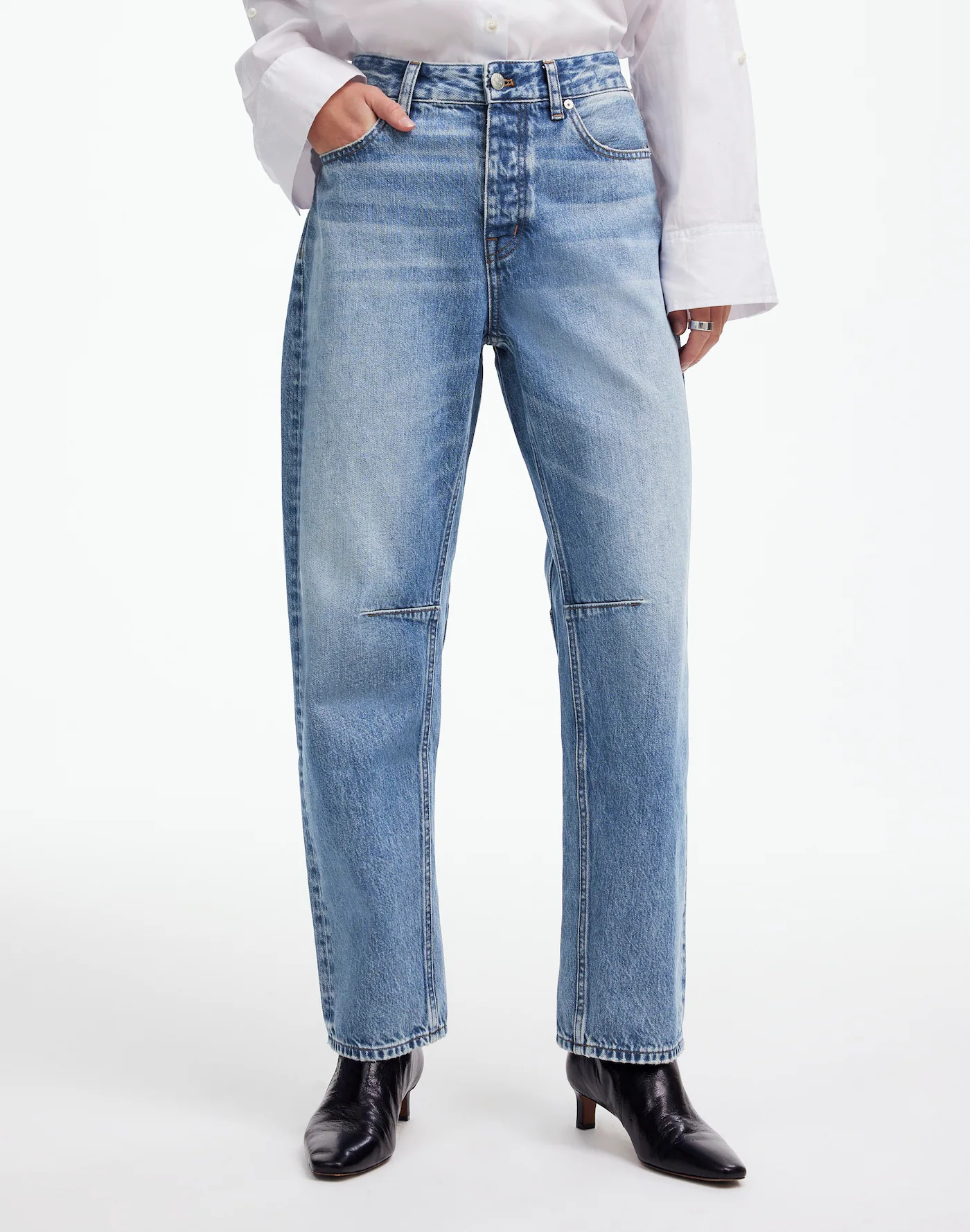 The Darted Barrel-Leg Jean | Madewell