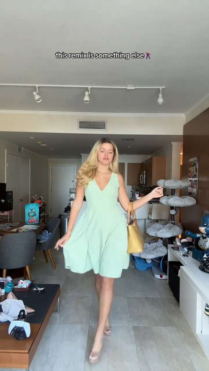   

 #LTKootd #LTKU #LTKTall