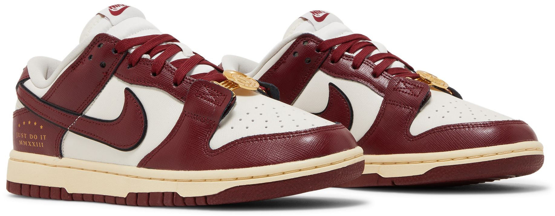 Wmns Dunk Low SE 'Sisterhood - Team Red' | GOAT