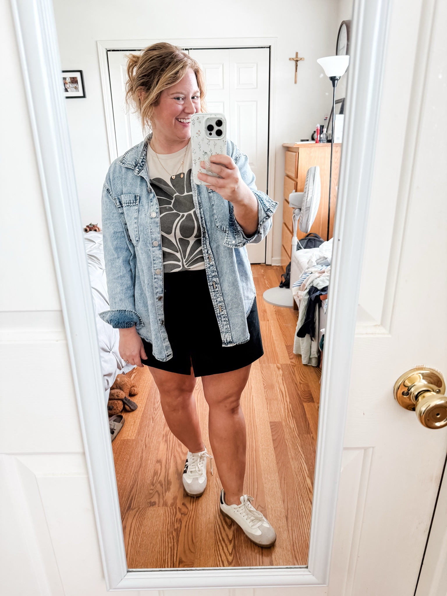 Teacher outfit! Wearing a large in my graphic tee.  My skirt is older so linked a couple similar black skirts. 

#LTKFindsUnder50 #LTKSeasonal #LTKMidsize