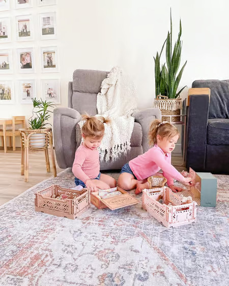 Gray Vintage Medallion Washable Area Rug | Rugs USA