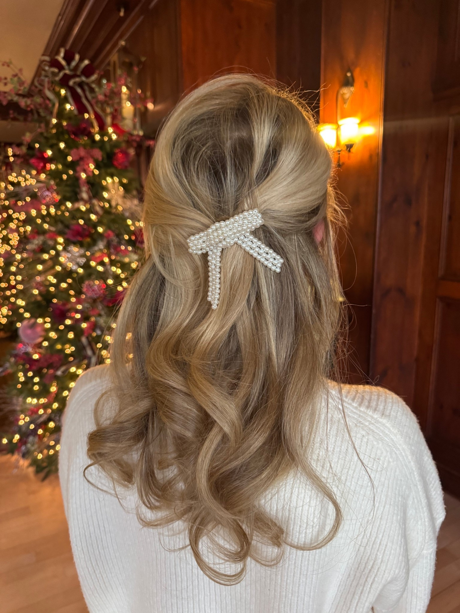 Pearl bow hair clip

#LTKFindsUnder50 #LTKHoliday #LTKCyberWeek