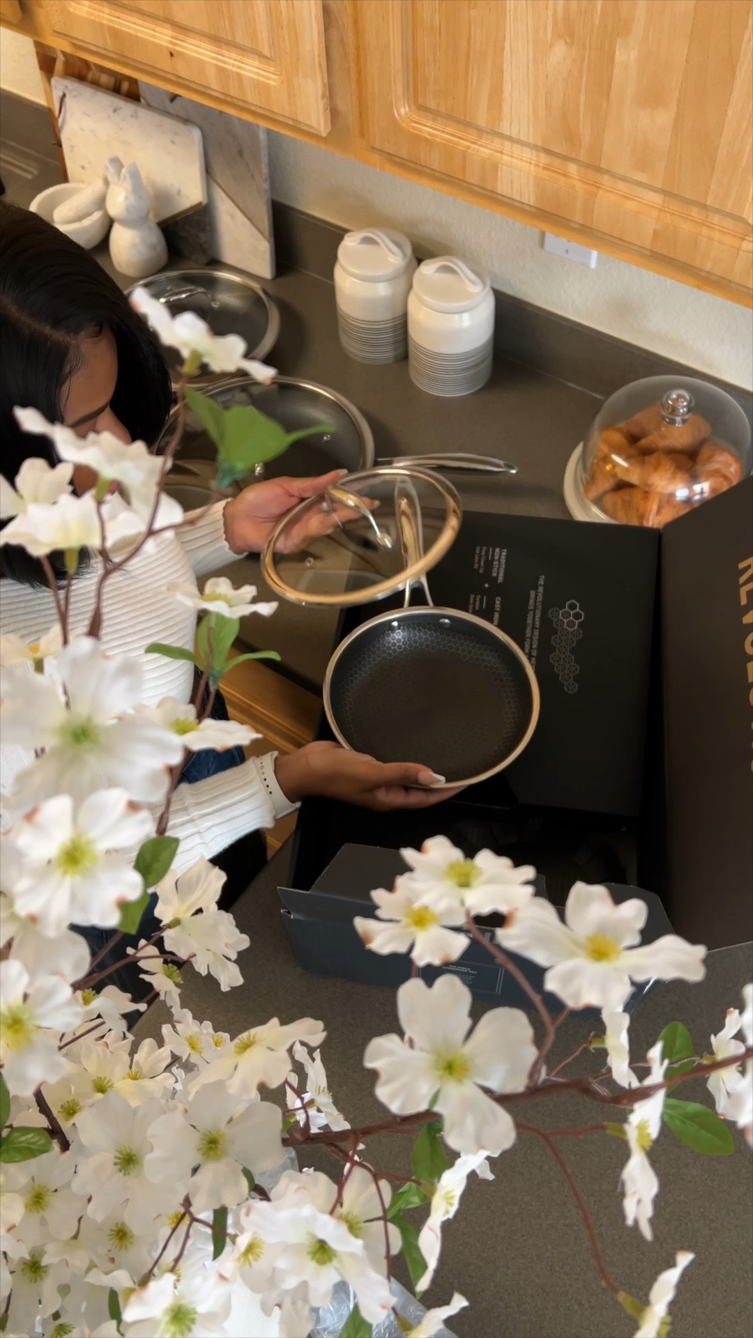 Hexclad Hybrid Fry Pan Set With Lid, 6pc 

Elevating my cookware with this amazing set of pans from #Hexclad I love that they’ll last a lifetime, and that I can use metal utensils on them without damaging the surface! This is a must-have kitchen essential! 

@Hexclad #ad 

#LTKU #LTKsalealert #LTKhome