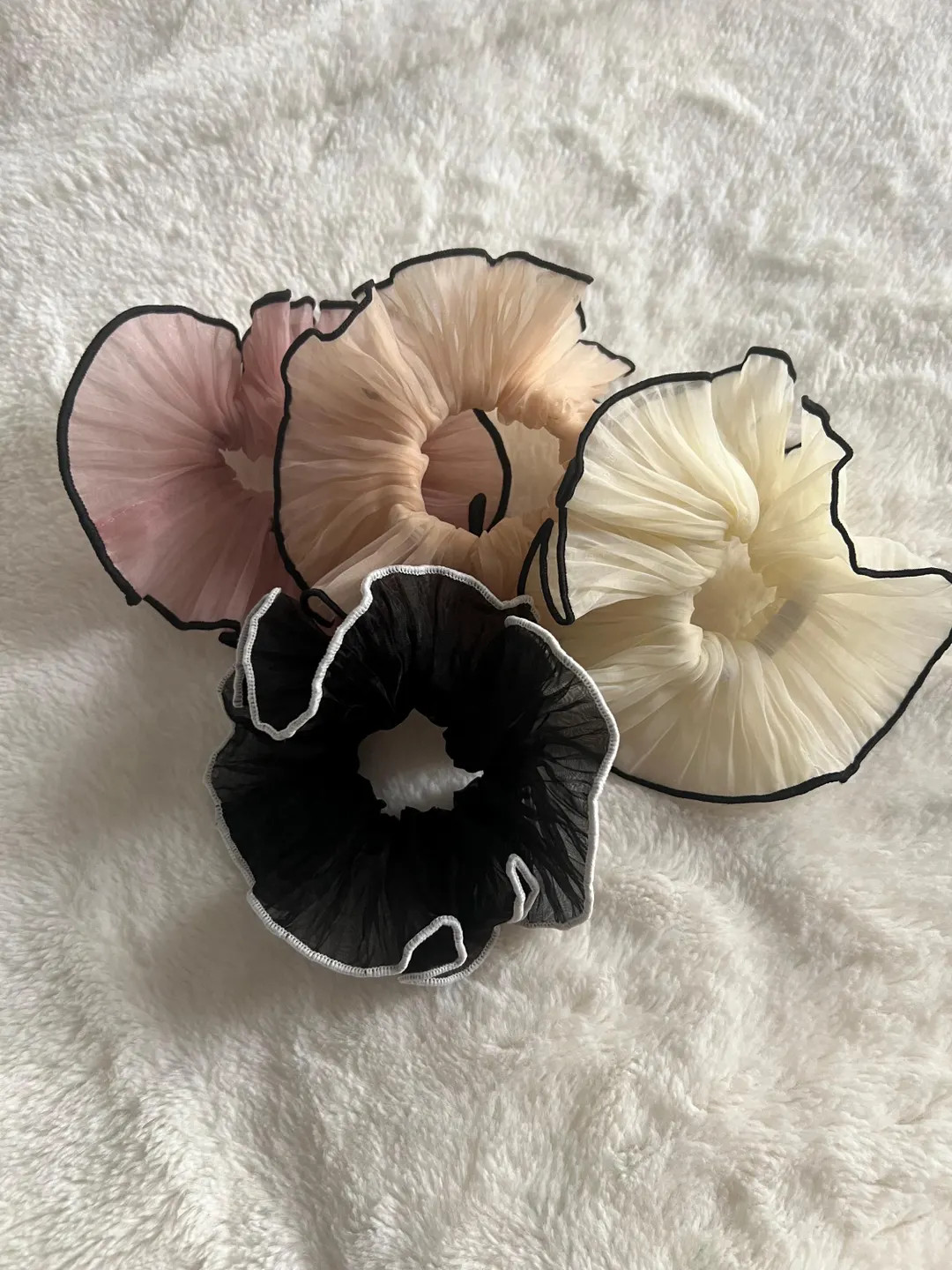 Tulle Contrast Scrunchie - Etsy | Etsy (US)