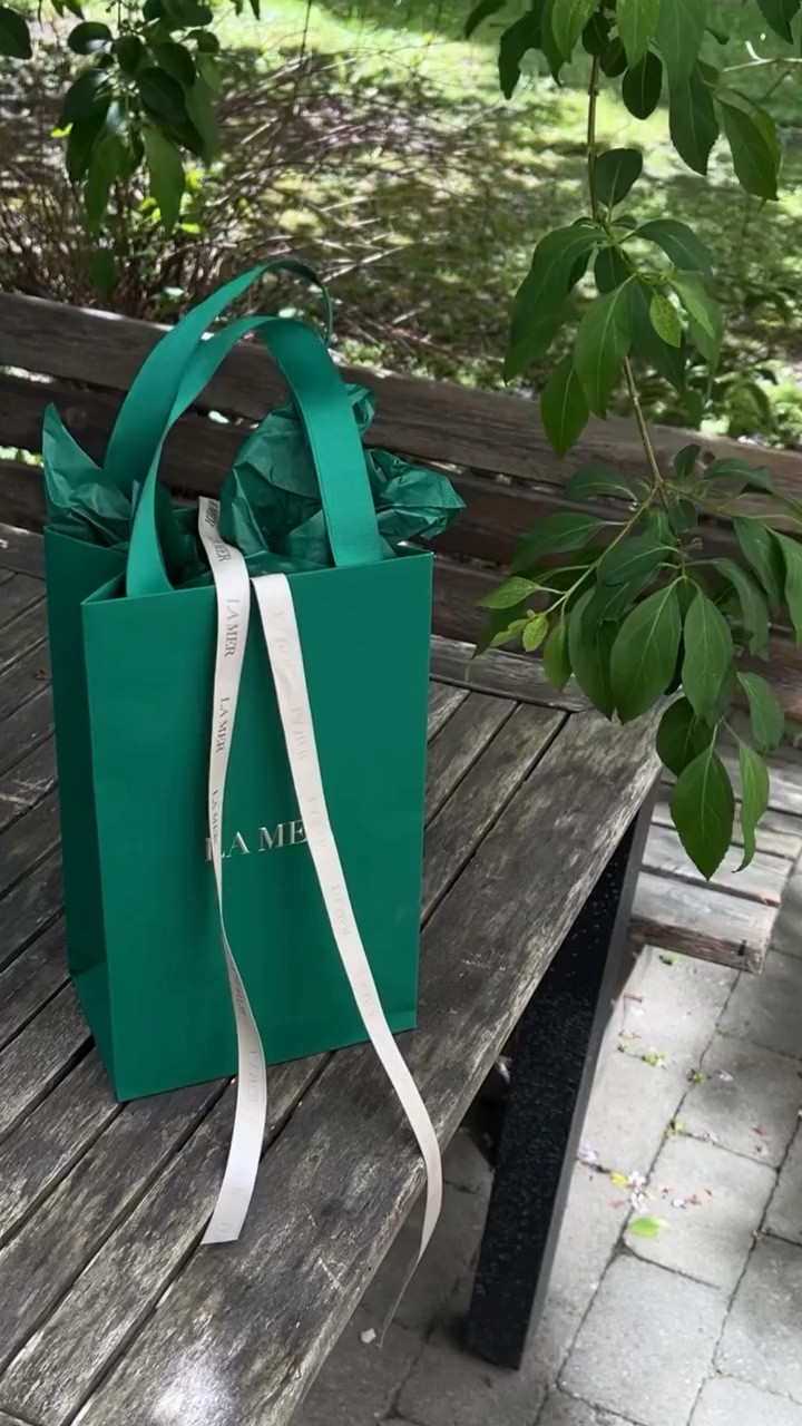 the ultimate every day luxury🤍 gifted by @lamer #lamerpartner #lamer #lamersoftcream