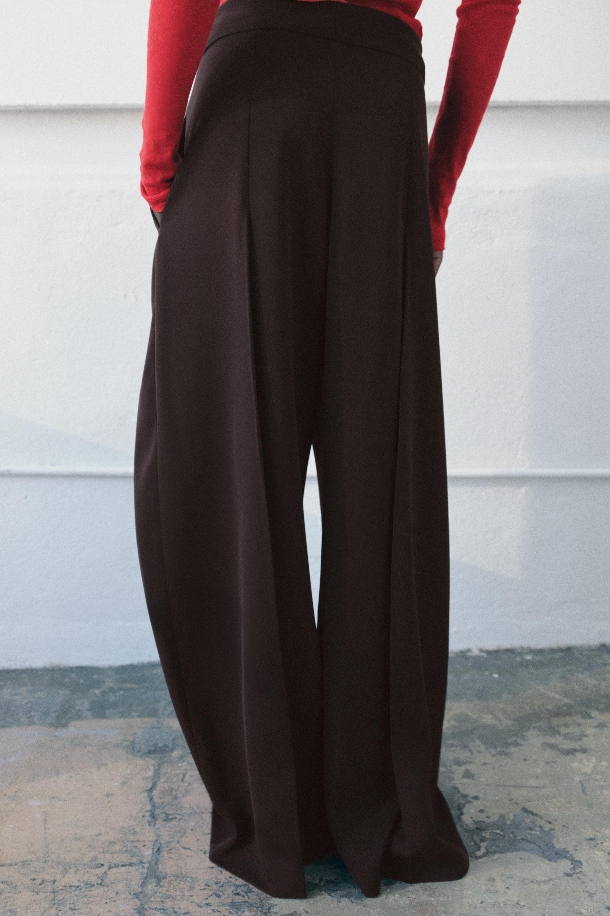 ZW COLLECTION FLOWY PLEATED PANTS | Zara US