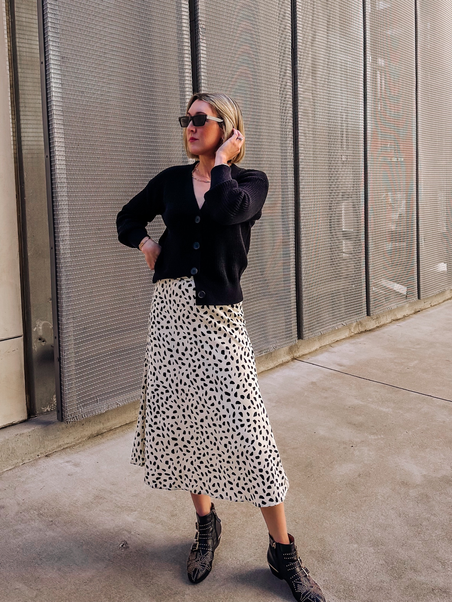 Cardigan, ankle boots, staples, Chloe boots, studded, 

#LTKsalealert #LTKfindsunder50 #LTKstyletip