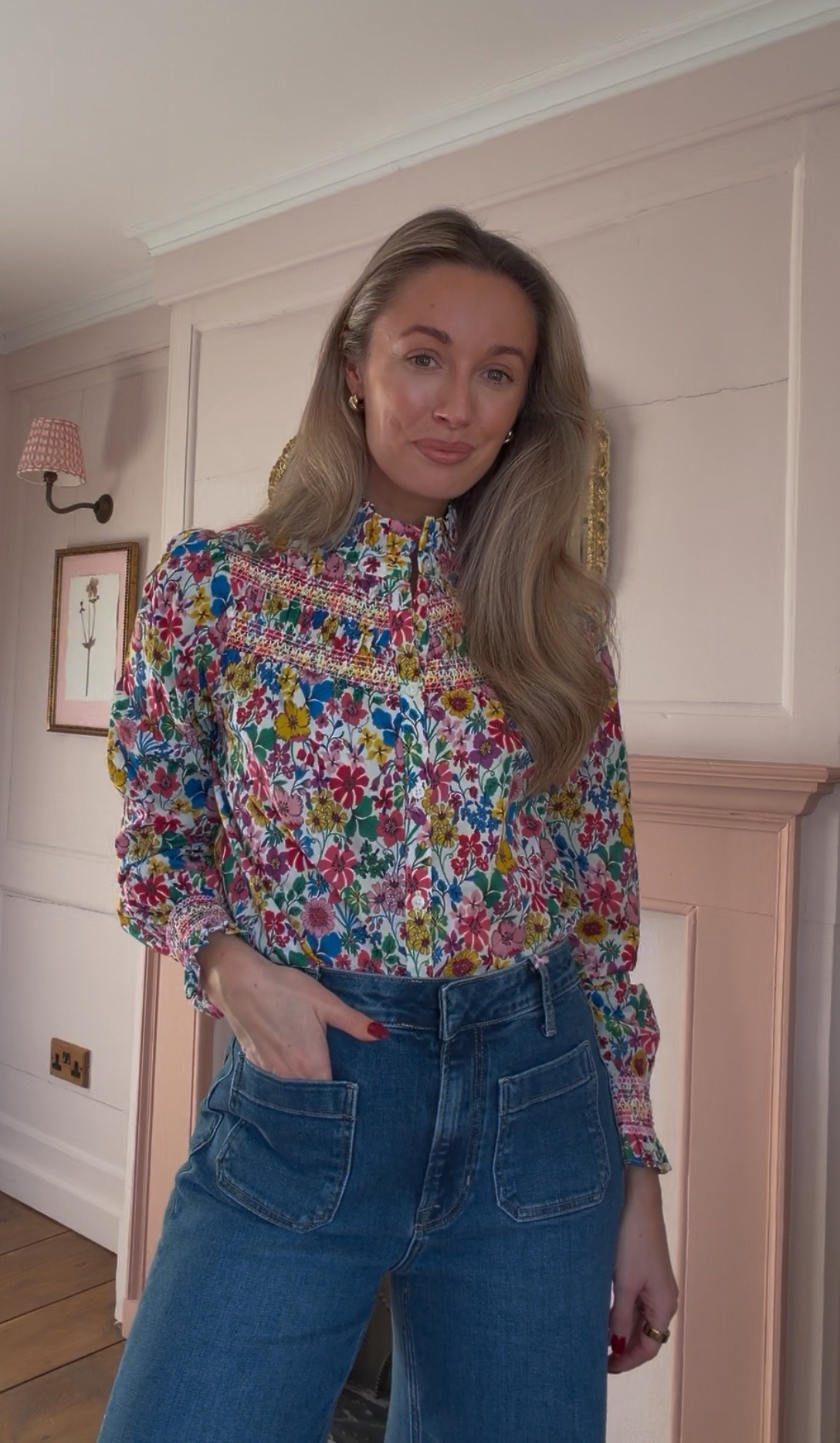 Spring style ideas 🌸 Floral, feminine blouse. Wide leg jeans. Retro trend, chic and timeless style. 

#LTKstyletip #LTKjeans #LTKuk