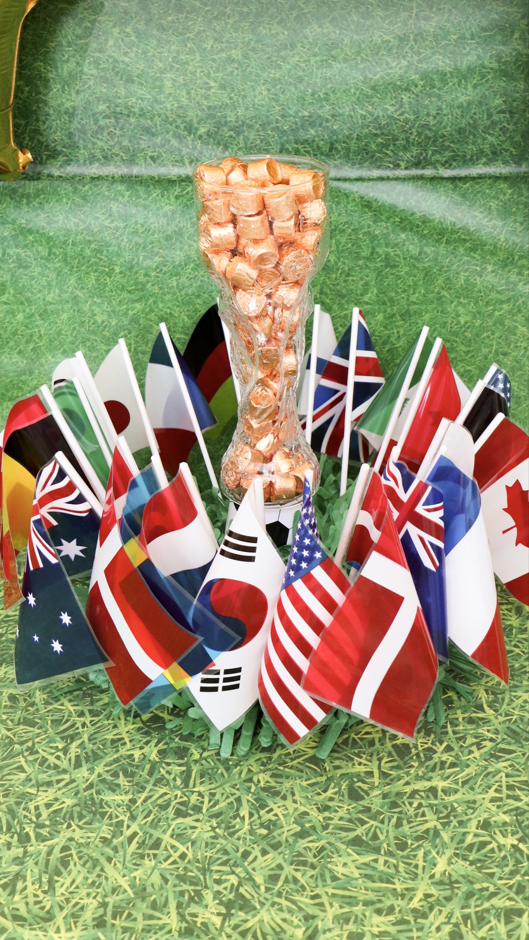 the World Cup centerpiece nobody is making yet ⚽🏆
 
save this for your next soccer party 🙌
 
#soccerparty #diysoccerparty #WorldCup2026 #soccercenterpiece #tweenparty

#LTKmomlife #LTKSeasonal #LTKMens