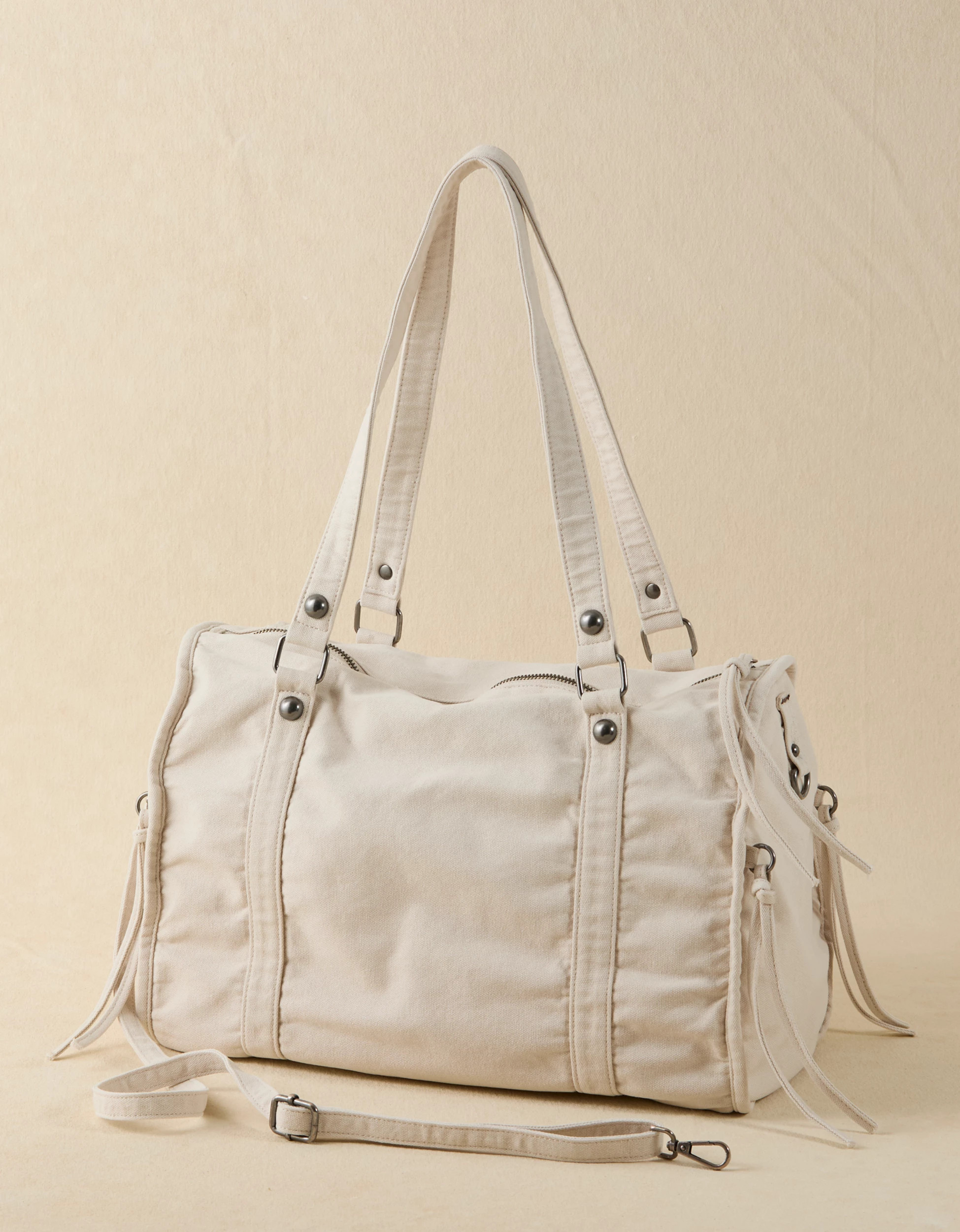 AE Y2K Messenger Bag | American Eagle Outfitters (US & CA)