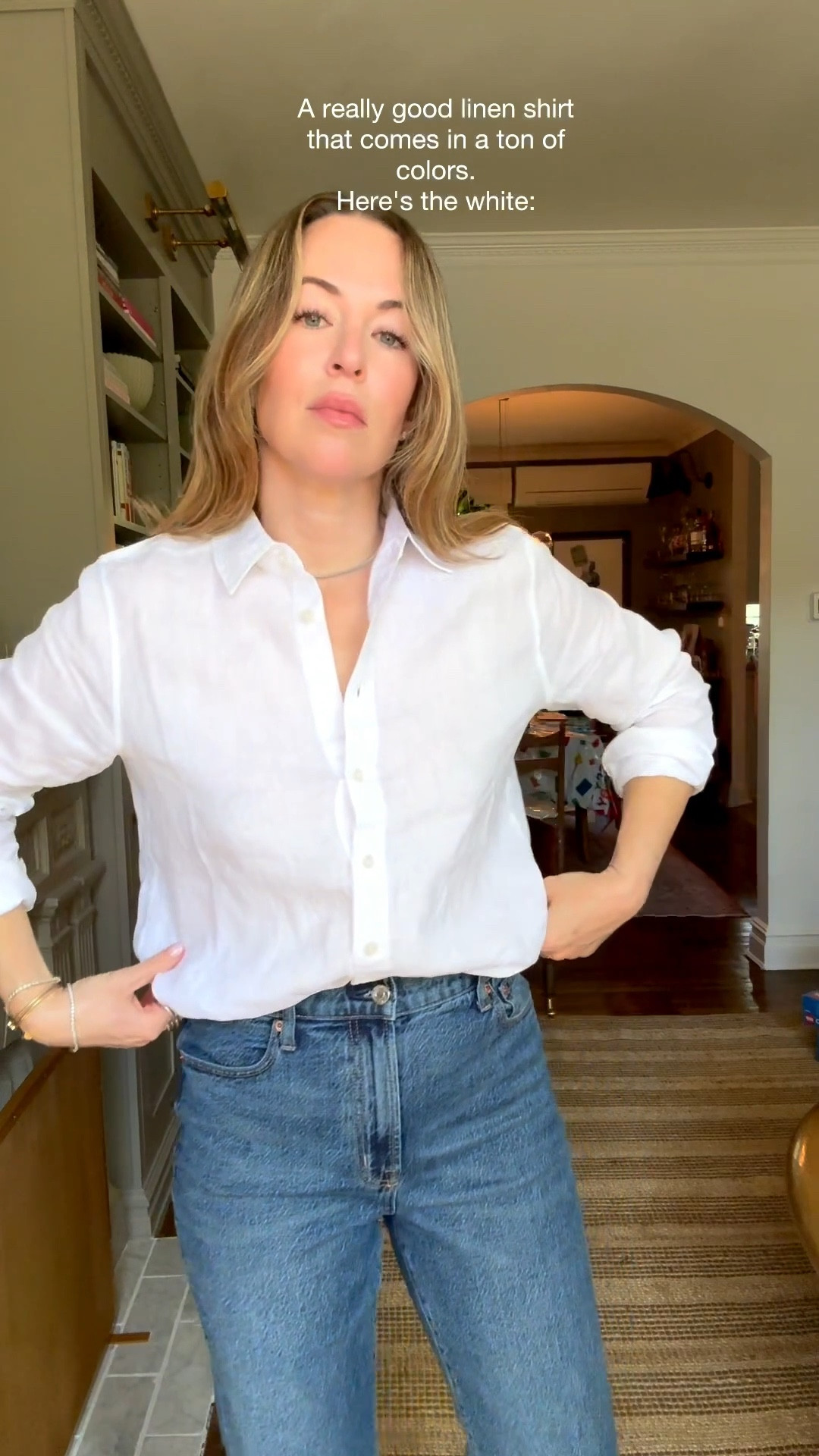 I strongly feel that every closet needs a good white & black linen button down. Quince makes a great one that doesn't break the bank. Comes in a ton of colors! I'm wearing a size M. @Quince #quincepartner