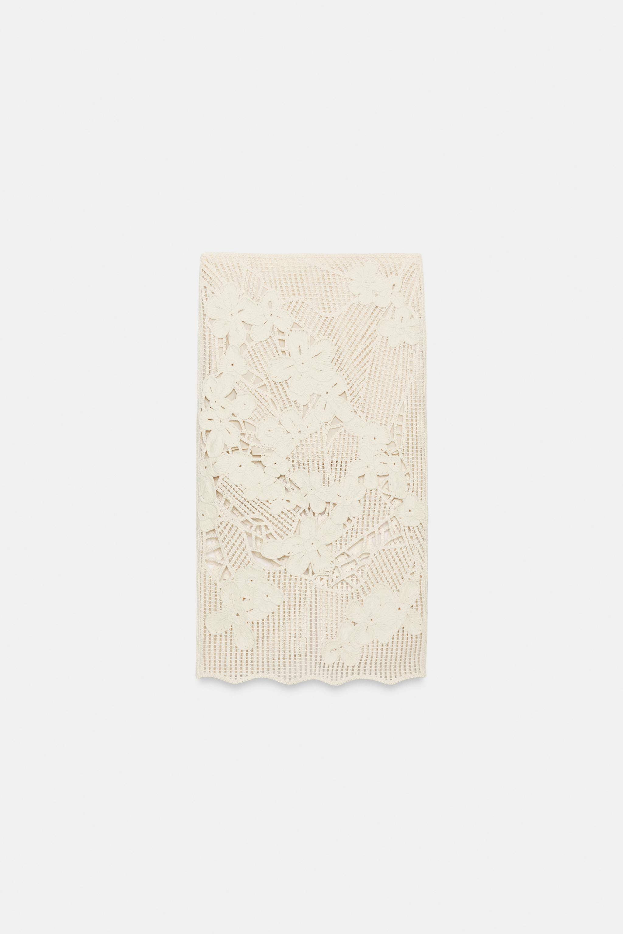 ZARA WOMAN COLLECTIONMid-rise skirt made from a cotton blend yarn. Tonal interior lining. Straigh... | Zara US