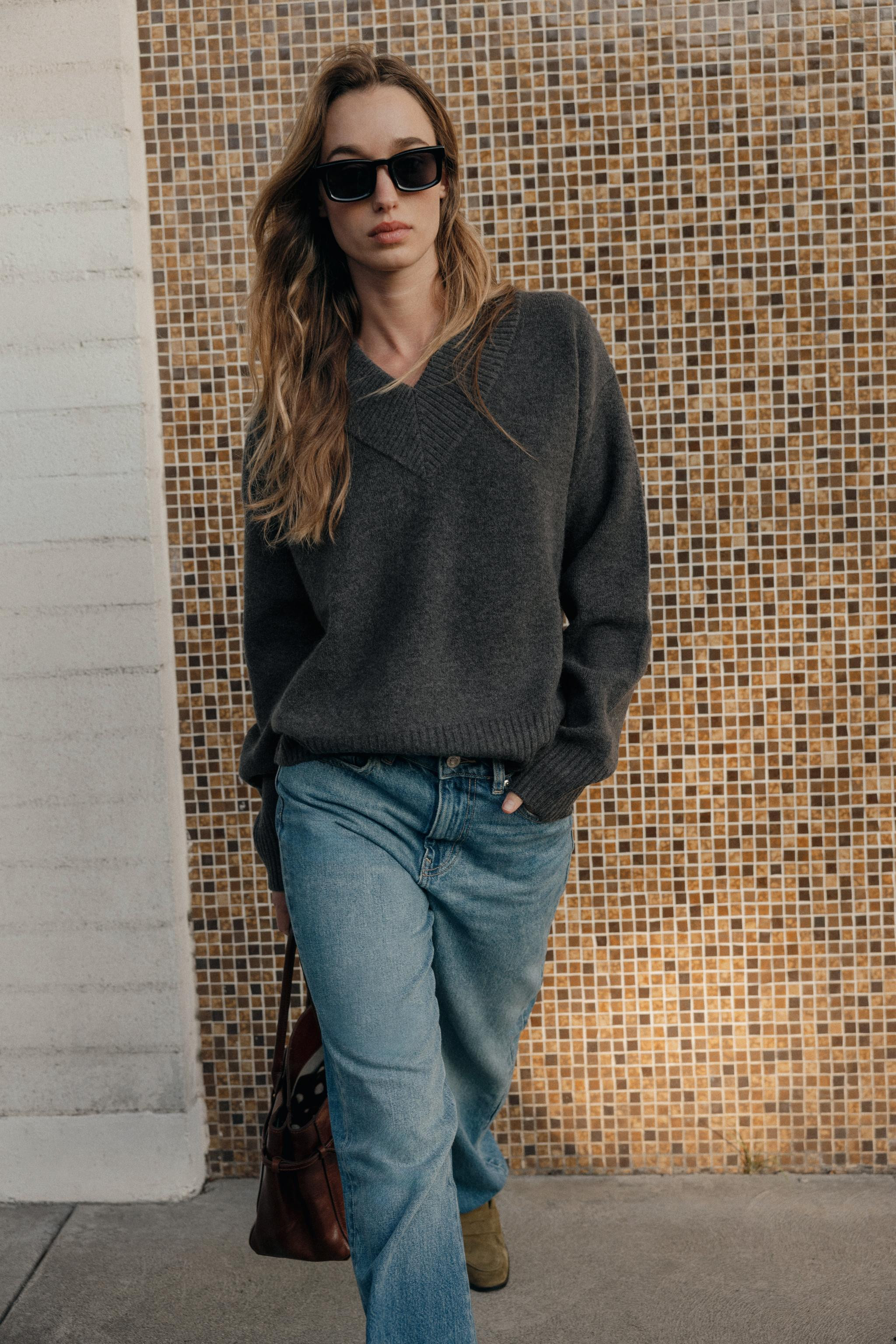 V-NECK KNIT JUMPER | Zara US