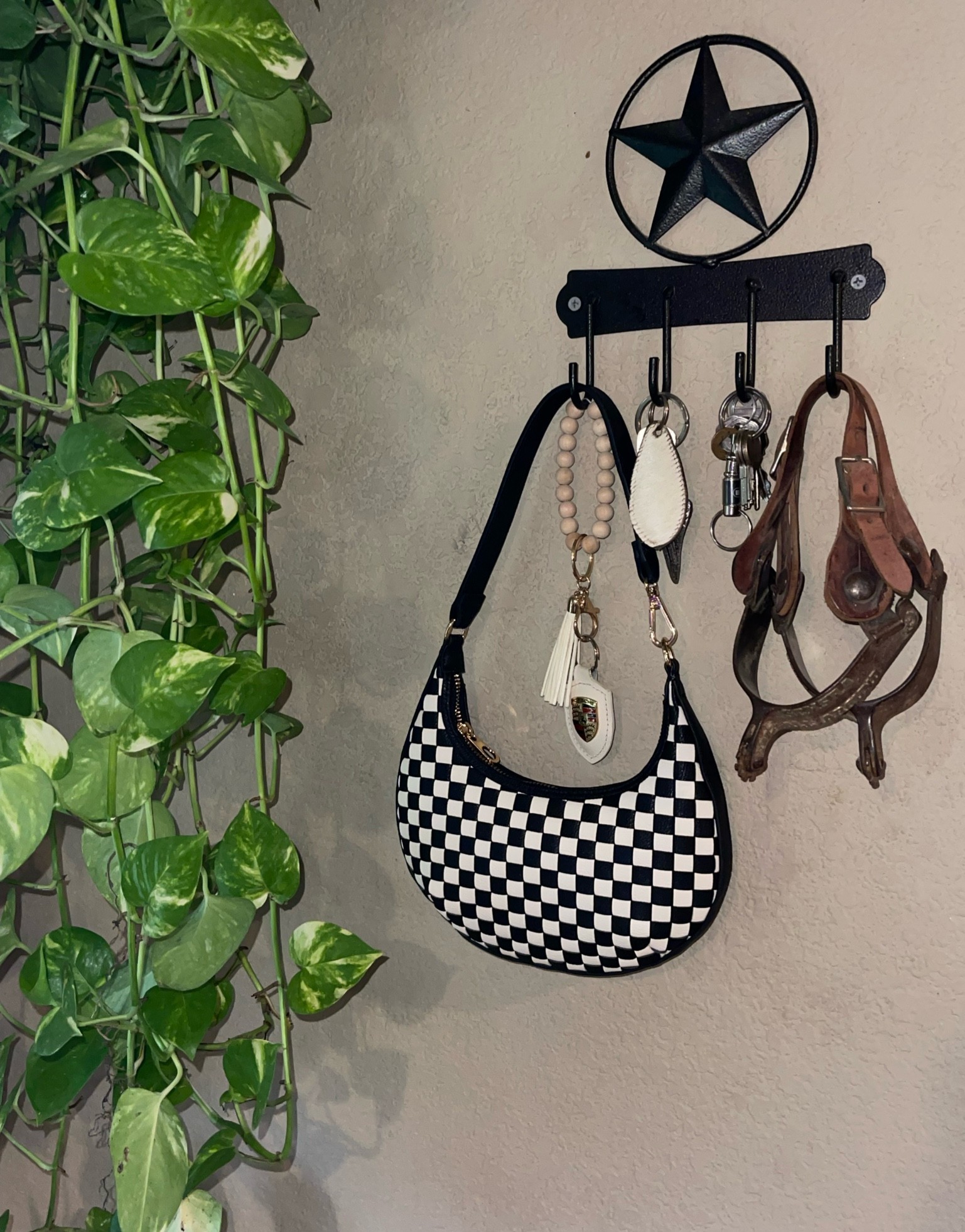 This bag 🤍🖤

#LTKItBag #LTKStyleTip #LTKGiftGuide