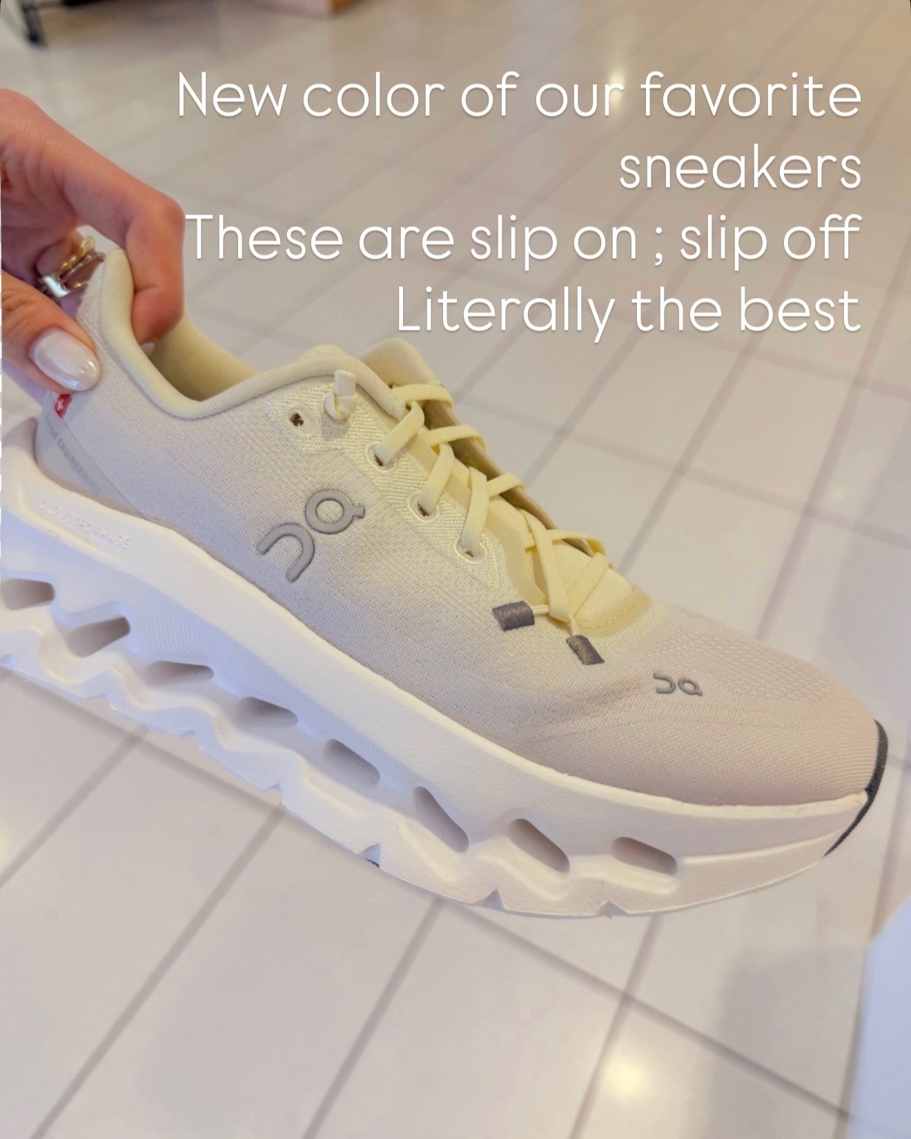 Love the butter yellow laces. My favorite sneakers for the gym, travel, hot girl walks, and running to the store!
Annabrstyle 

#LTKActive #LTKSeasonal #LTKootd