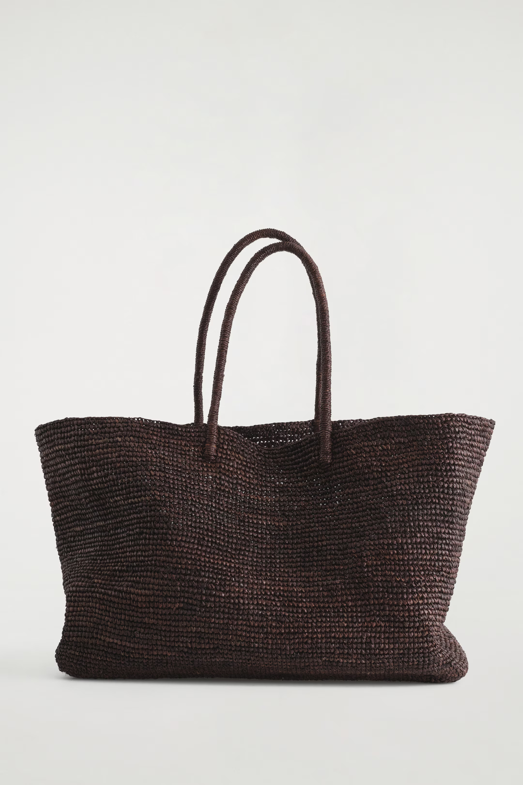 HAND-WOVEN TOTE BAG - RAFFIA - DARK BROWN | COS UK