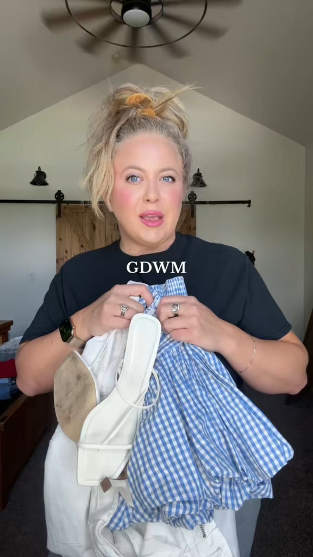 Get dressed with me

White barrel jeans / bubble top


#LTKMidsize #LTKFindsUnder100