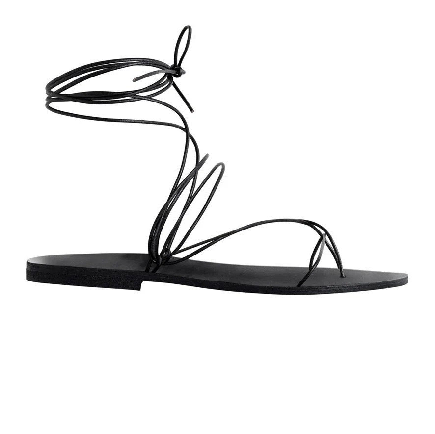 Sandal of the summer! 

Size: 40