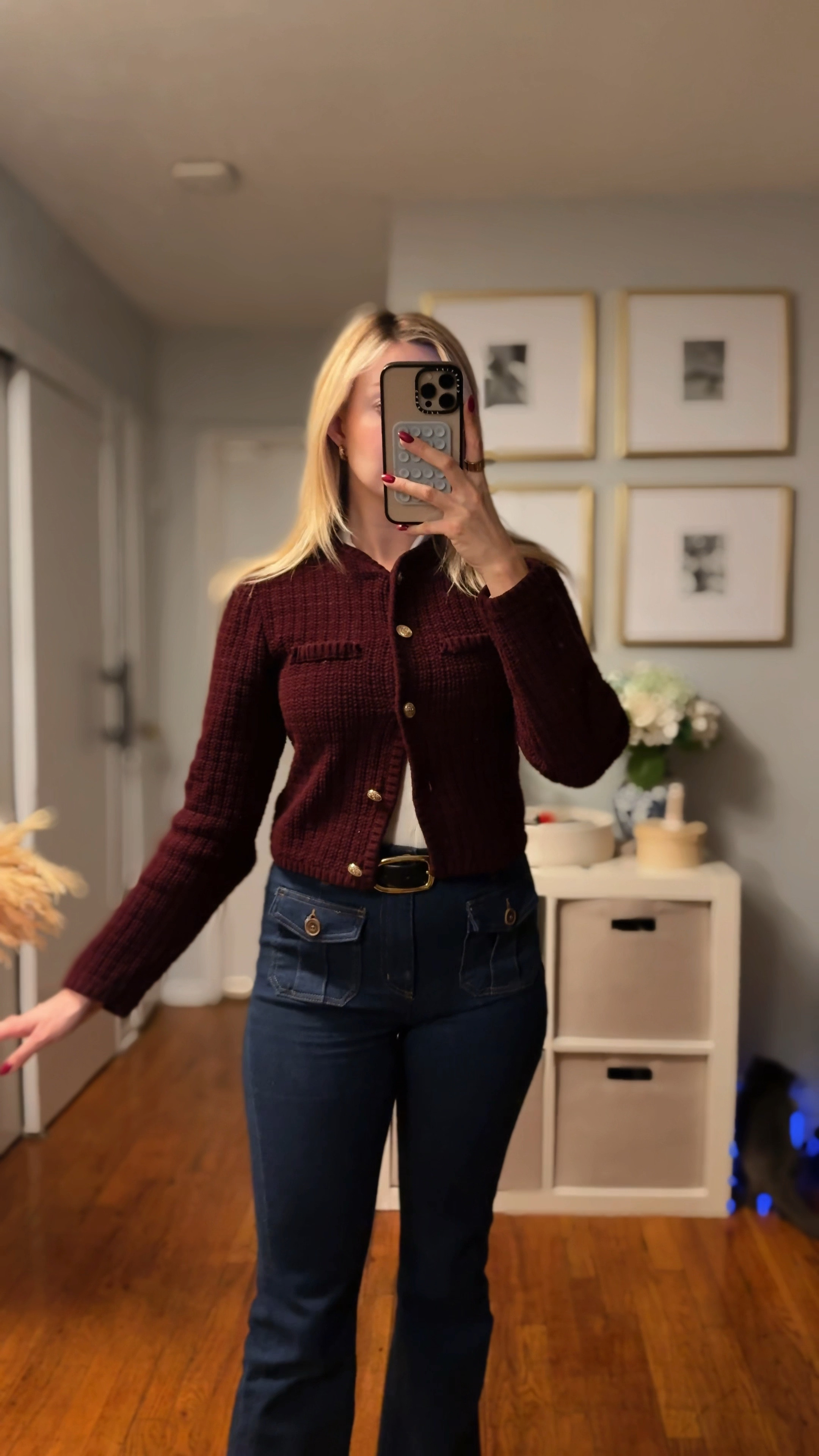 Chic winter outfit: easy to style burgundy cardigan + denim pants!

Winter ootd, winter outfit, winter style 

#LTKWatchNow #LTKMostLoved #LTKStyleTip
