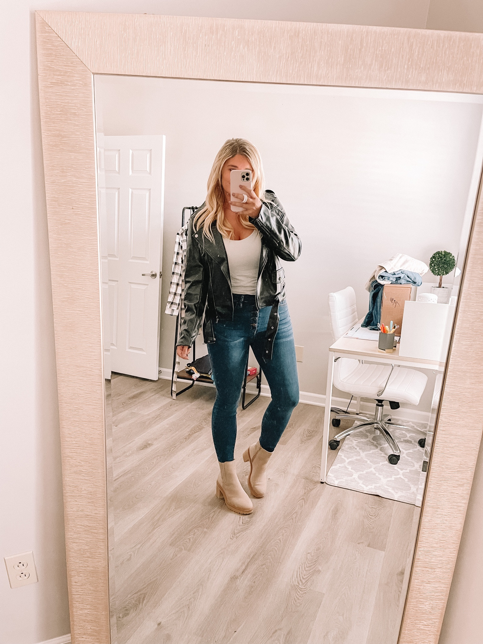 Pink lily fall outfit use code megan15 

#LTKshoecrush #LTKsalealert #LTKstyletip