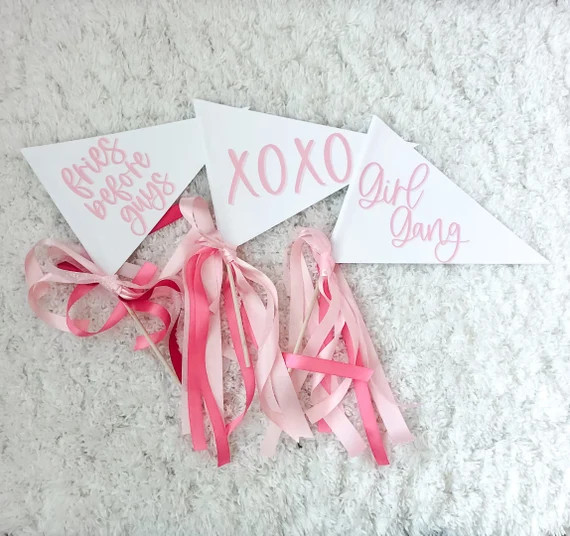 XOXO Valentines Day Pennant Flag | Etsy Canada | Etsy (CAD)