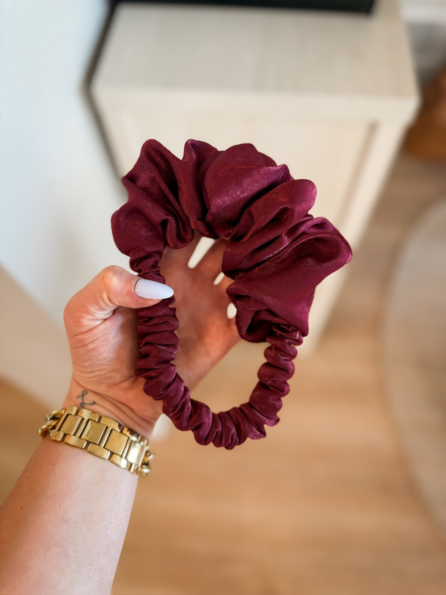 These heatless curling scrunchies are perfect for adding volume and texture to your hair! #hairhacks

#LTKBeauty #LTKgrwm #LTKmomlife