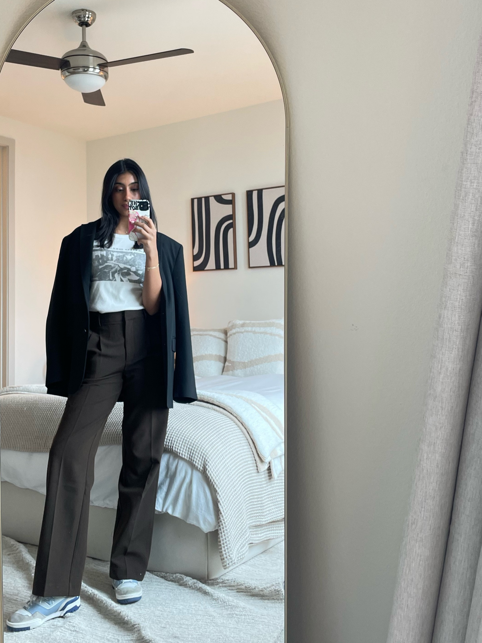 Another work outfit! The perfect trouser and tee situation but elevated with a blazer! 


#andwhataboutit #lifestyle #blog #health #welness #work #workoutfit #maxidenimskirt everydayoutfit #minimalist #newyorkfashion #capsulewardrobe #freepeople

#LTKstyletip #LTKFind #LTKworkwear