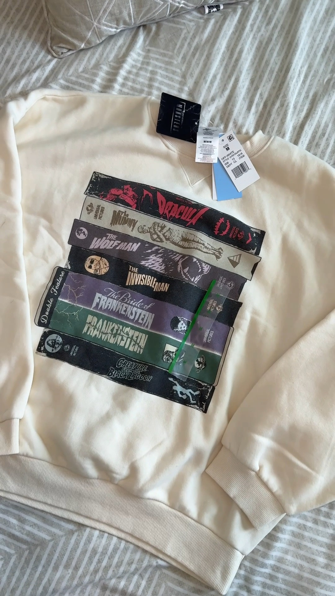 Cutest Universal Monsters tee from @Target 🎃✨🖤 so cozy for the fall and Halloween time! #target #targetfinds #targethalloween

#LTKootd #LTKvlog #LTKSeasonal