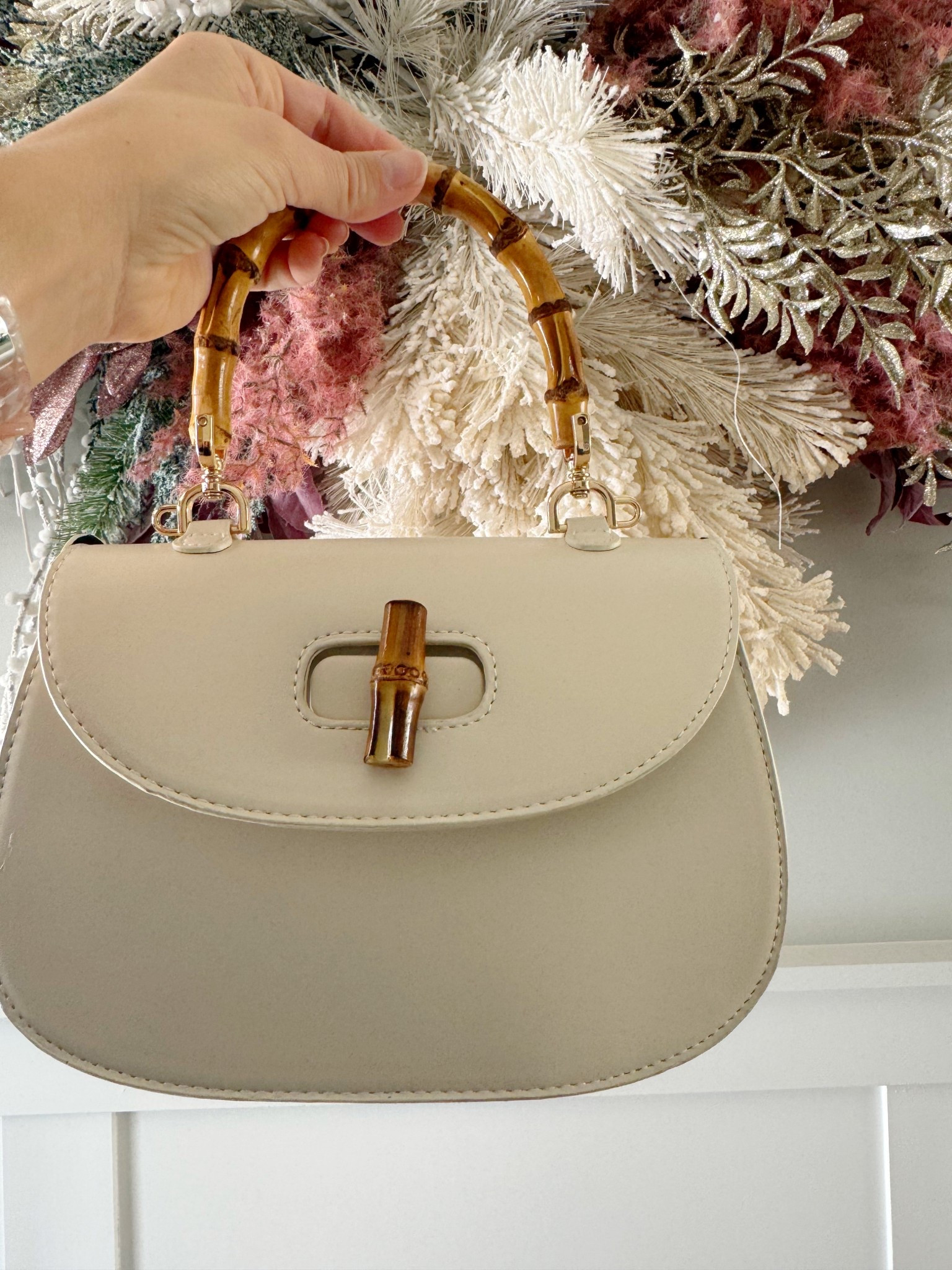 Such a luxurious look for the best price.



#LTKSeasonal #LTKStyleTip