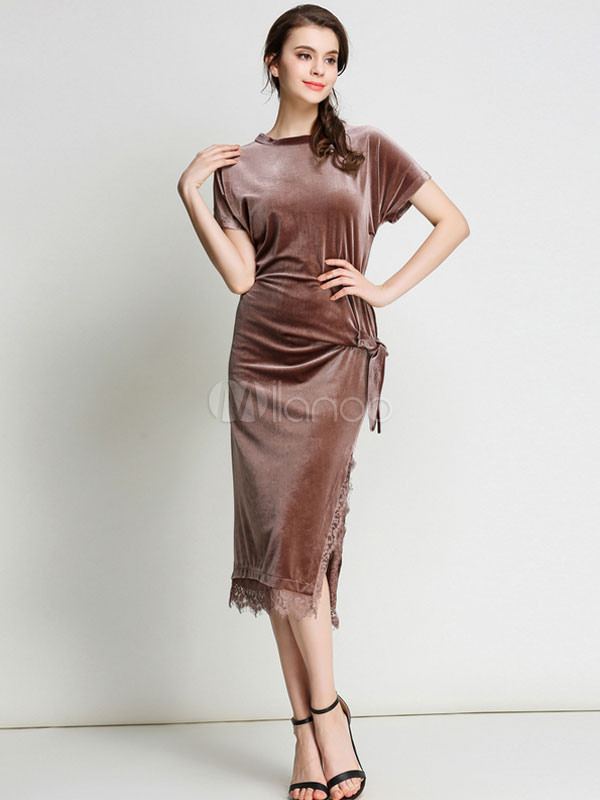 Women's Bodycon Dress Velvet Light Tan Round Neck Short Sleeve Slit Slim Fit Sheath Dress | Milanoo