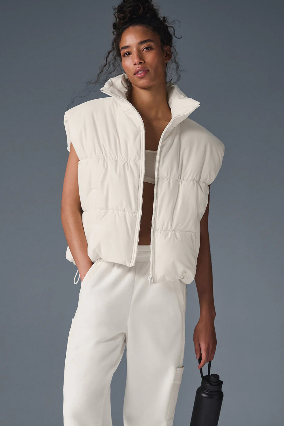 ALO | Incline Puffer Vest in Ivory White, Size: Large | Alo Yoga (US)