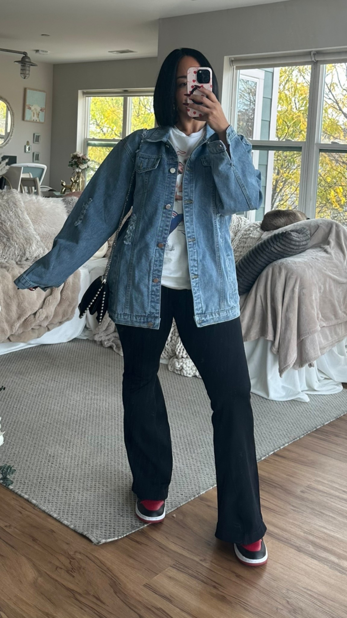Oversized Denim Jacket for under $50 and comes in multiple washes 💙

denim jackets, Jean jacket, casual outfit, fall outfit, leggings, sneakers 

#LTKStyleTip #LTKPetite #LTKFindsUnder50