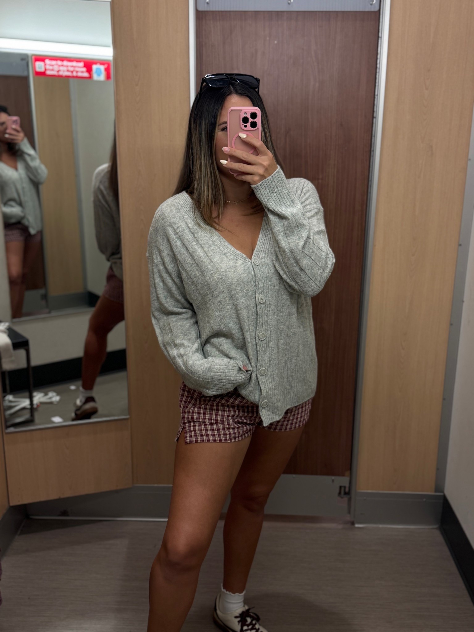 Trust me when I say you NEED this cardigan. It’s so soft, oversized, you can wear it buttoned or unbuttoned, on or off the shoulder. So stinking cozy. The perfect fall outfit!

#LTKSeasonal #LTKStyleTip #LTKFindsUnder50