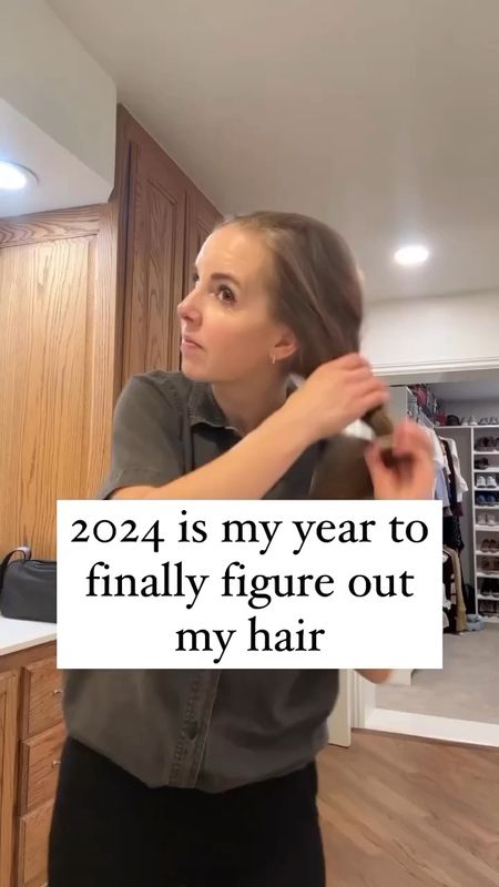 I tend to have felt hair and I really wanted to fix that this year! I added a few new things to my hair routine and my hair has never felt or looked better! Here is everything I use!