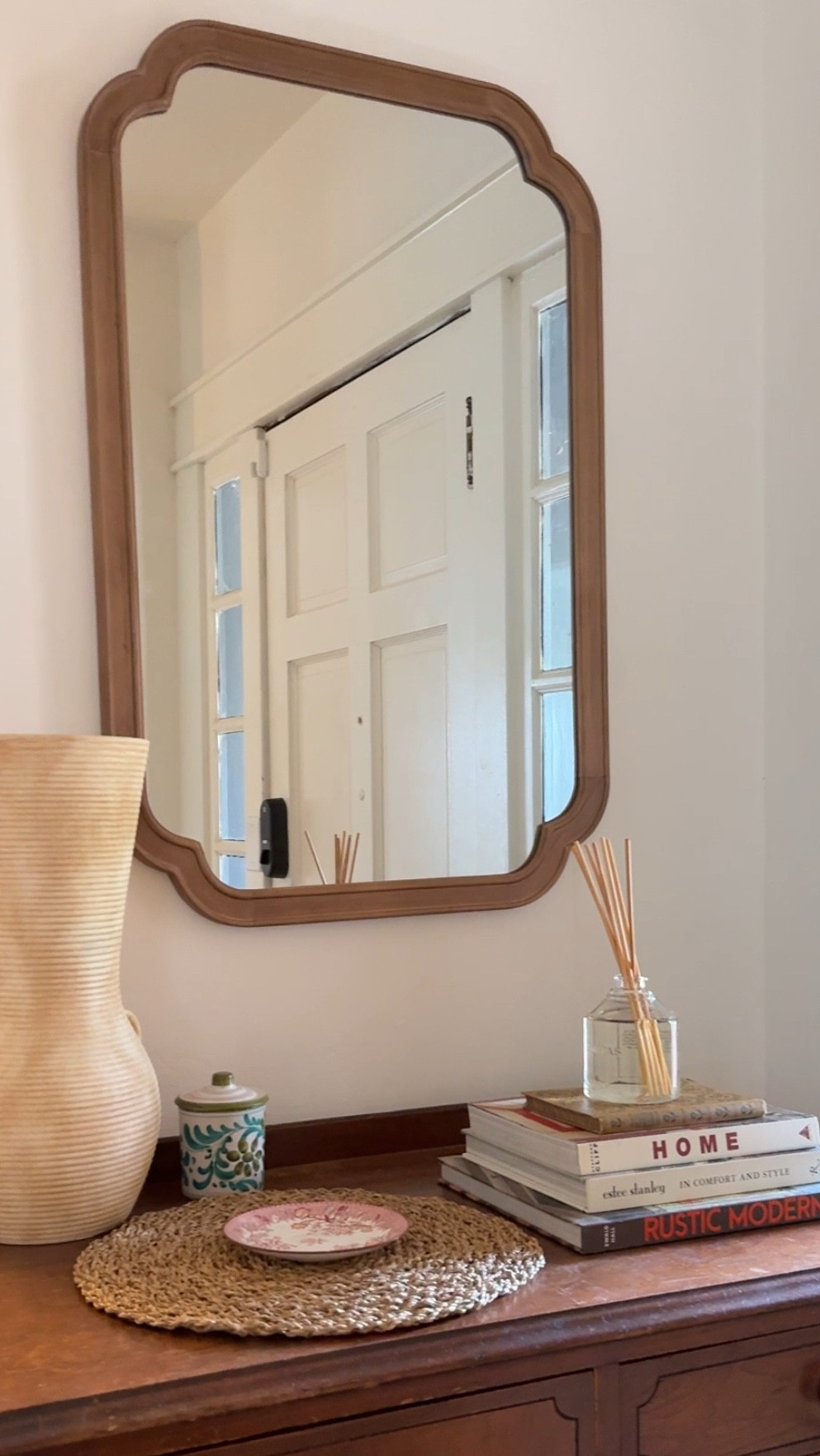 #ad You won’t guess where I found the cutest mirror this week!!! 

#LowesPartner @loweshomeimprovement

#LTKFindsUnder100 #LTKHome