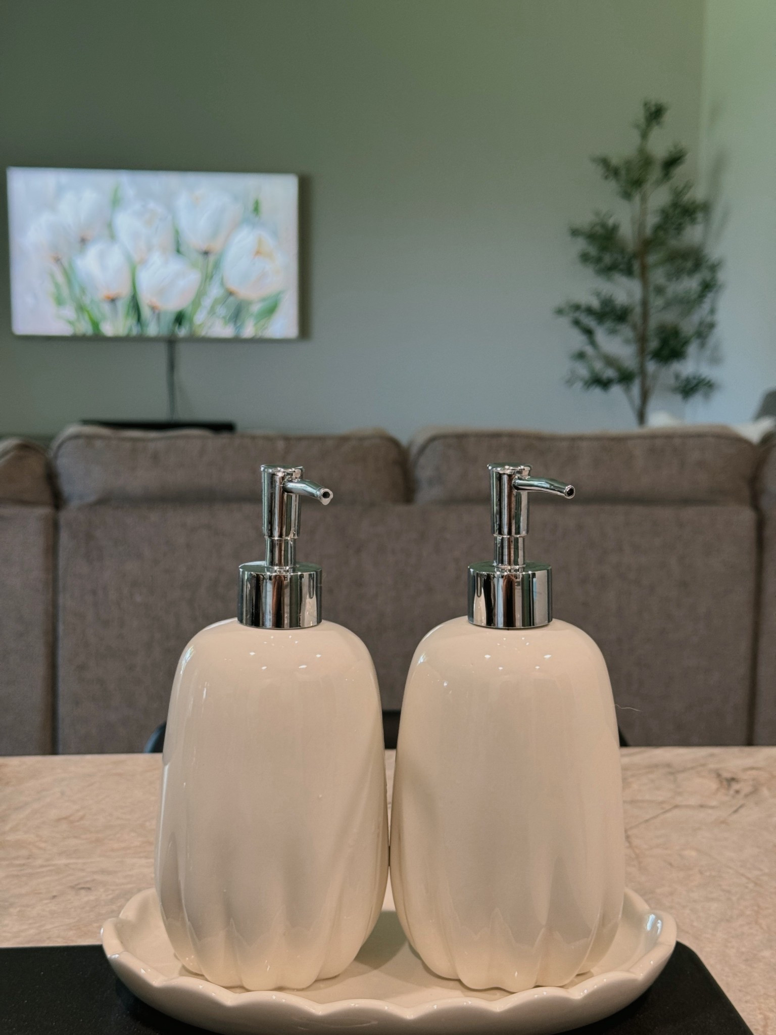 hand / dish soap dispensers & scalloped tray! 

Target 

#LTKHome #LTKStyleTip #LTKFindsUnder50