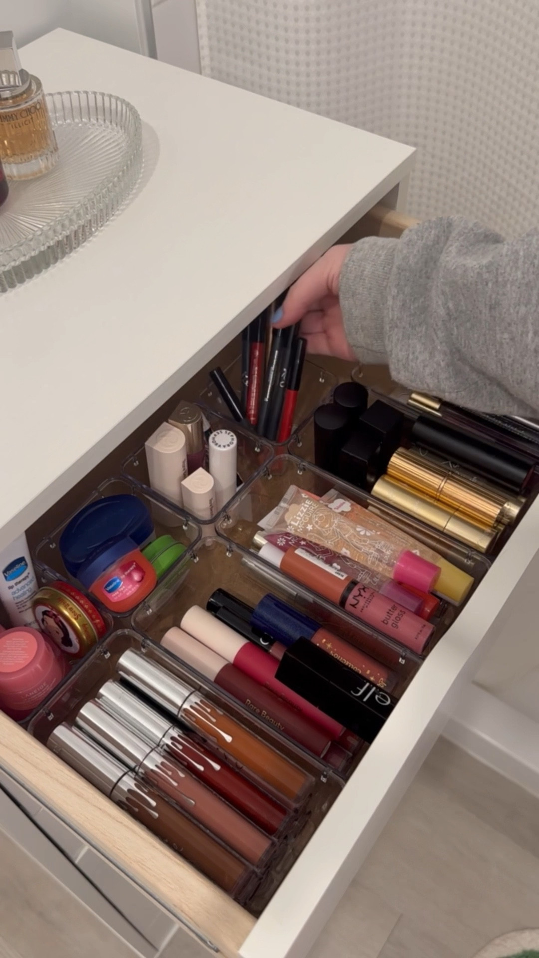 organize my lip products with me! 💋

#LTKHome #LTKBeauty #LTKFindsUnder100