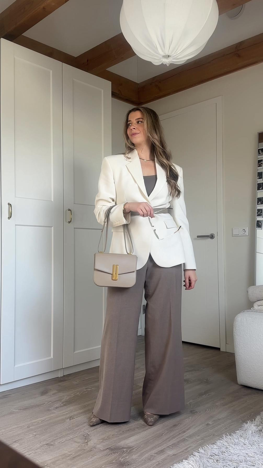 Classy spring look!

Josh V trousers, mink trousers, Mango blazer, ecru blazer, Loewe belt, Demellier Vancouver, Demellier bag, slingback heels, Celine Triomphe sunglasses

#LTKeurope #LTKstyletip #LTKspring