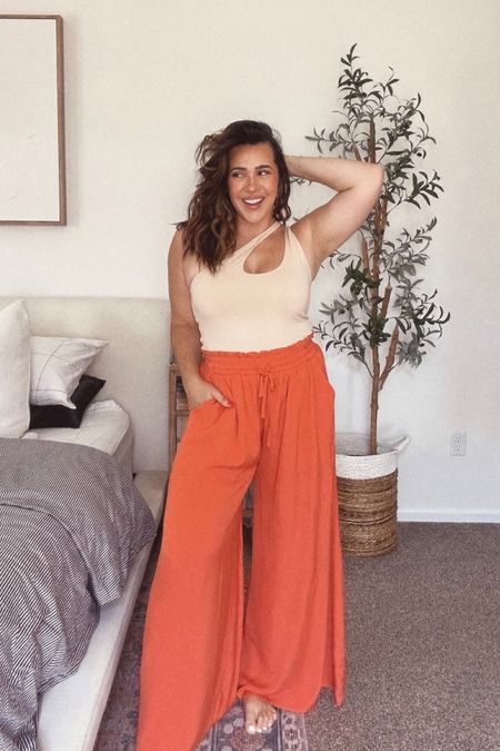 Spring break vacation outfit featuring my favorite beachy flowy pants that I take with me for almost every vacation 
Size L

Spring break outfit, beach vacation look, Resortwear, spring mom outfit 


#LTKSeasonal #LTKswim #LTKmidsize