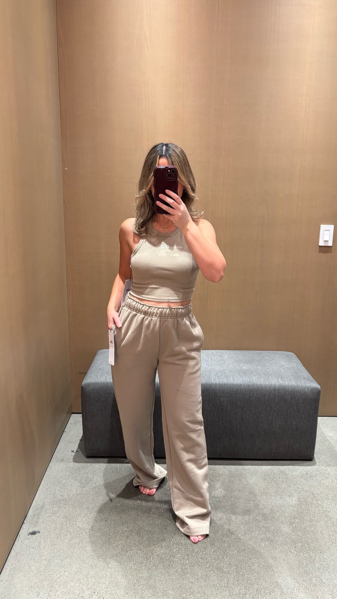 SMALL top & XS pants (I would do XXS regular) 5’2 for reference. 

#aloversary #aloyoga #alosale #alotryon #alohaul #mothersdaygifts #alosweats #alotanktop #alooutfits #airportstyle #everydaystyle #momstyle

#LTKSaleAlert #LTKActive #LTKU