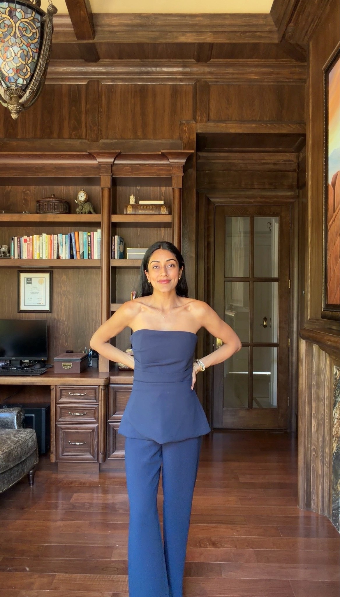 The perfect date night outfit. Wearing a size small in both pieces @Aritzia #ad #aritziapartner