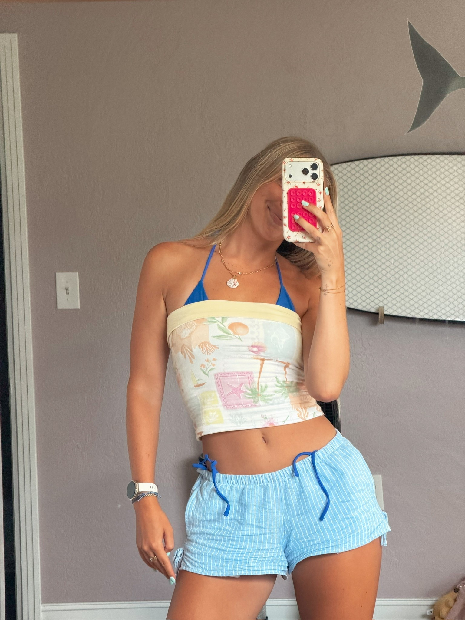 Outfit of the day! This top is reversible and comes in so many prints!

#LTKootd