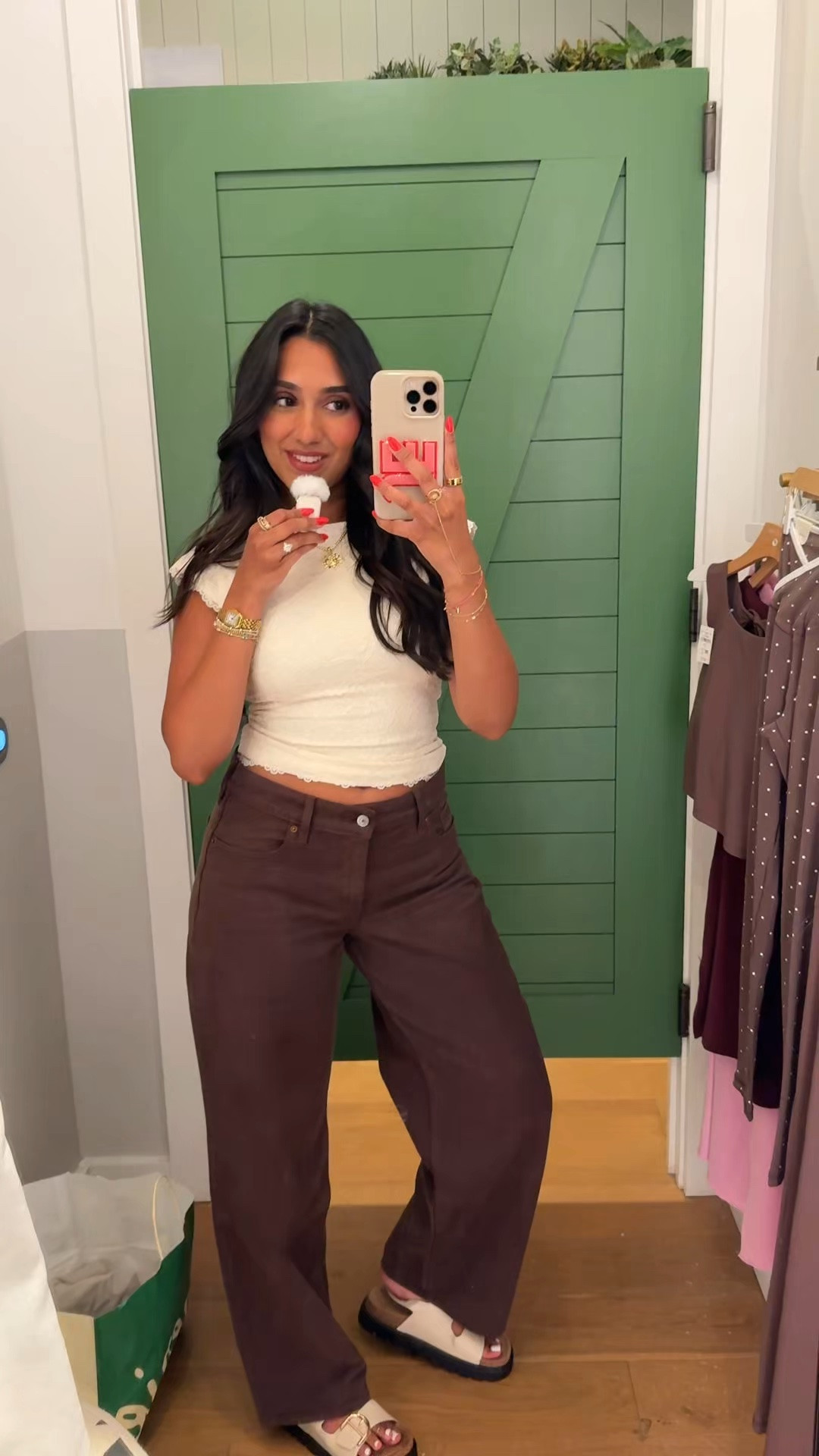 Cutest fit I wore to shop at @Aerie ! From @abercrombie :)

Size small top, 27 reg pants!