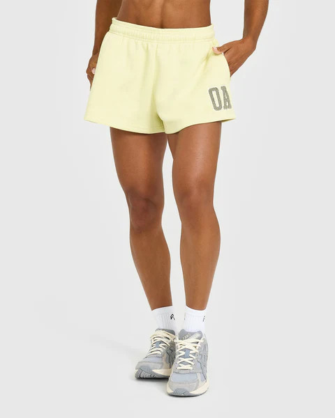 Foundations Oversized Oner 25 Shorts 
 Pastel Yellow | Oner Active (UK / US)
