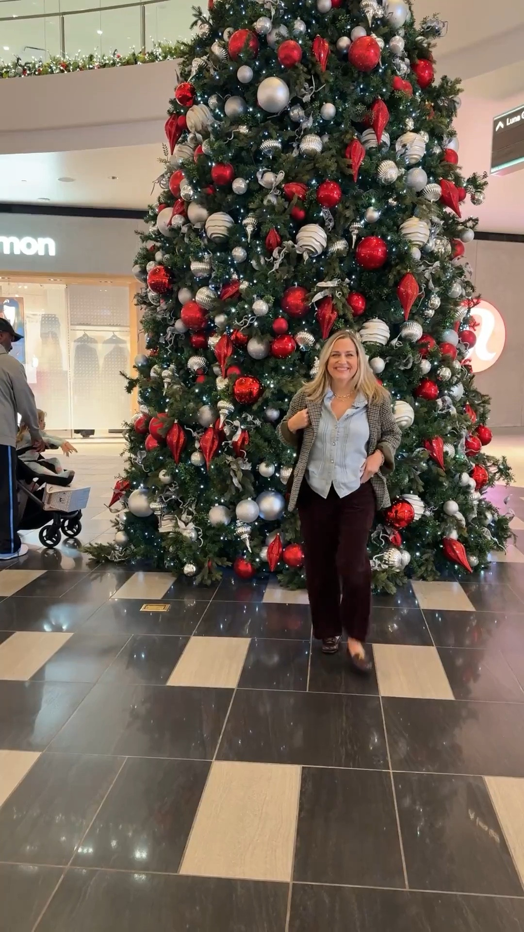 Happy holidays, everyone! Hope you are enjoy enjoying time with family & loved ones. For those of you that are alone, or missing family members that are not with us anymore, I am sending you lots of love.  Grateful that all of you have chosen to be here with me. 

#LTKgrwm #LTKHoliday #LTKGiftGuide