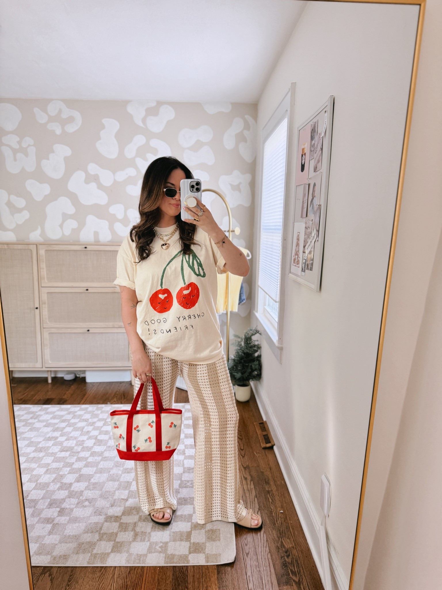 Casual OOTD.. love love love this neutral fit with a pop of cherry 

#LTKFindsUnder50 #LTKStyleTip #LTKMidsize