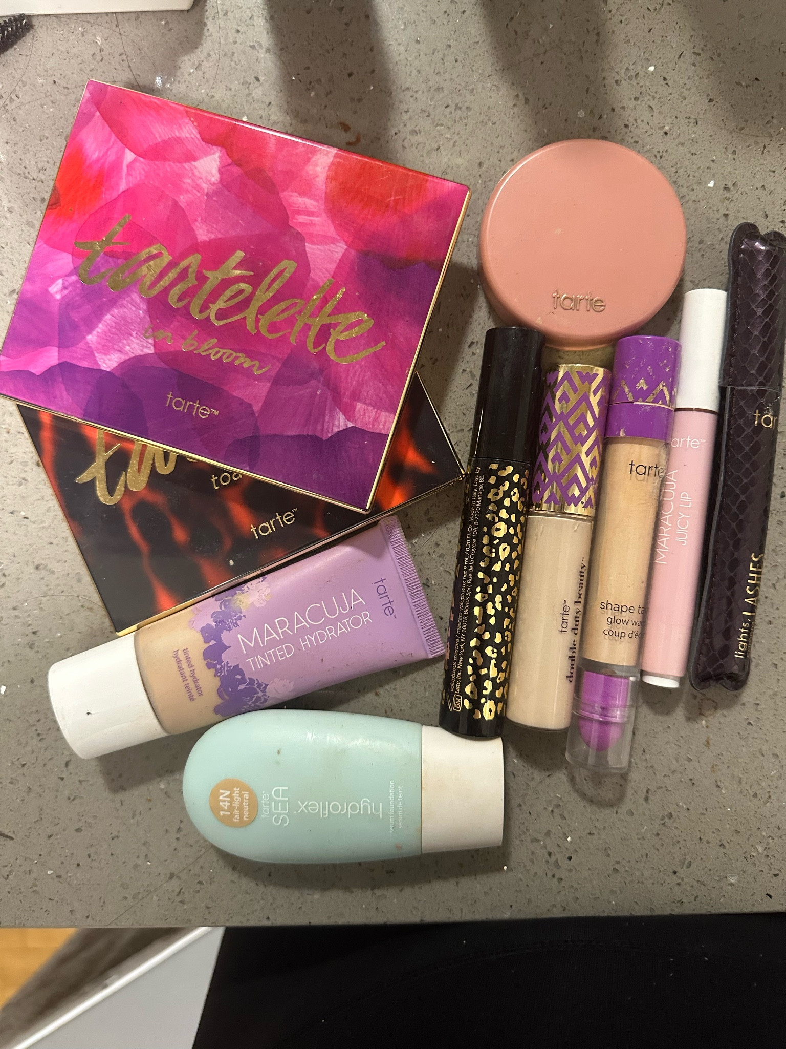 30% off sitewide with code FAM30

#LTKSaleAlert #LTKBeauty