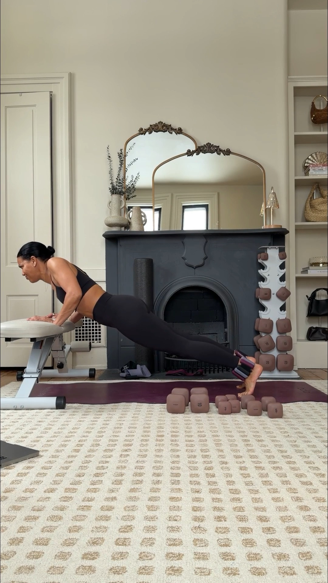 What's your least favorite exercise?
Without a doubt for me it's bear crawls omg I hate them so much.

Two things: one, don't let anyone tell you lifting light weights does nothing because this upper body was so challenging! Going until muscle is exhausted is crazy hard work. Two: showing you my hardest moments lest you think I am really good at this. I am just trying to get stronger each time.





#LTKfitnessgoals #LTKActive #LTKselfcare