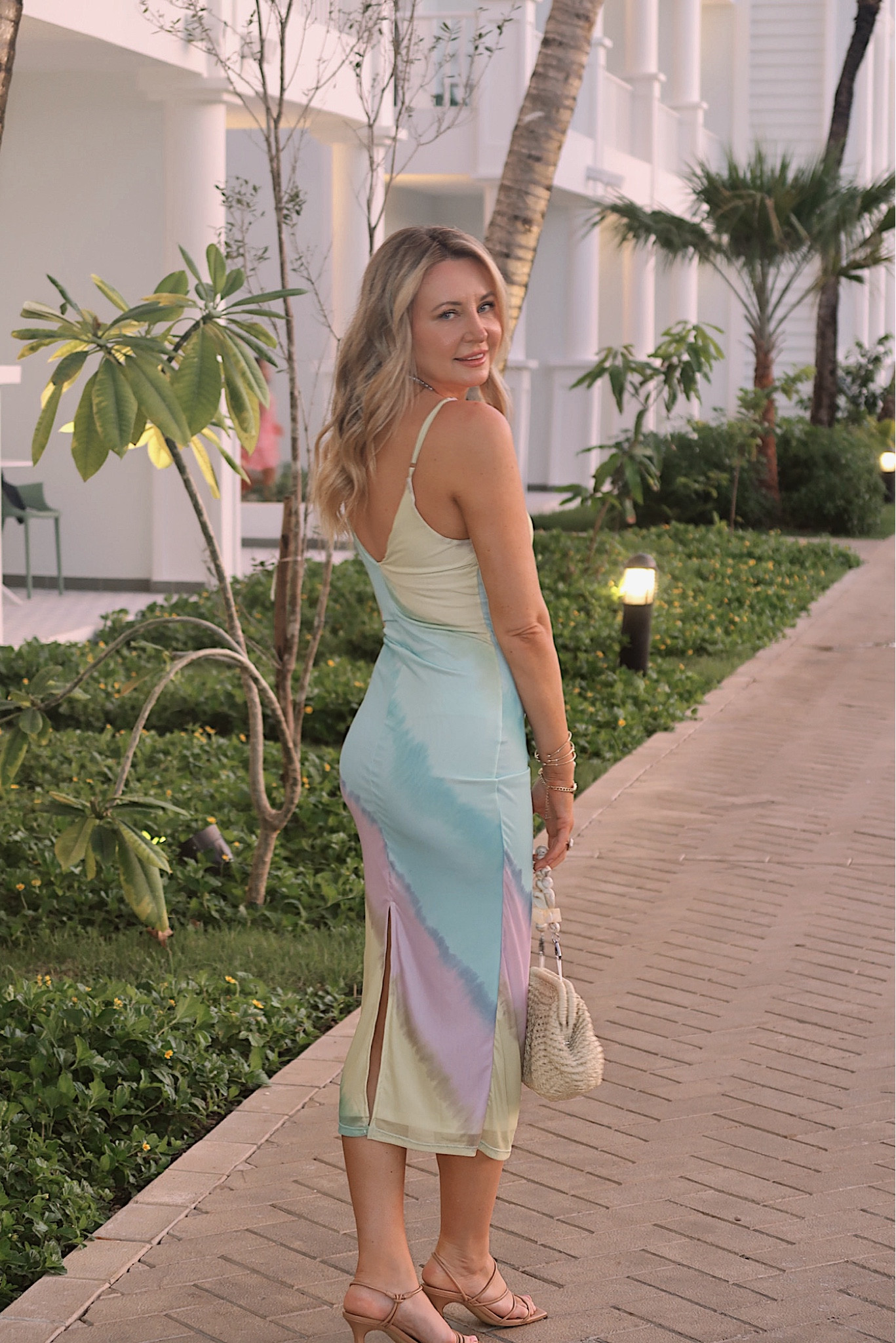 Lulus dress! Under $50



#LTKStyleTip #LTKU #LTKWedding