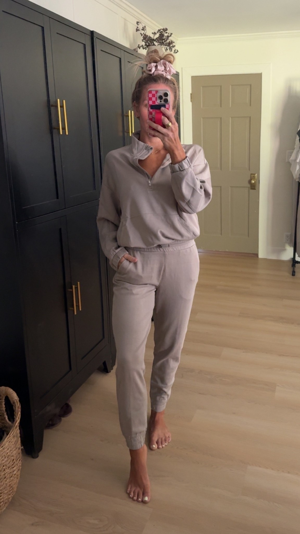 I found a great little set (they come as separates) on Amazon! Soft and great neutral colors.
I’m wearing a small in both pieces. 